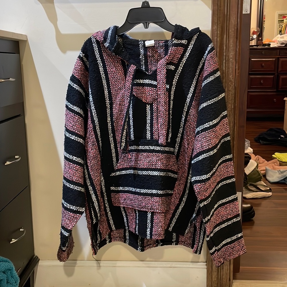 Pullover, hooded, Mexican drug rug